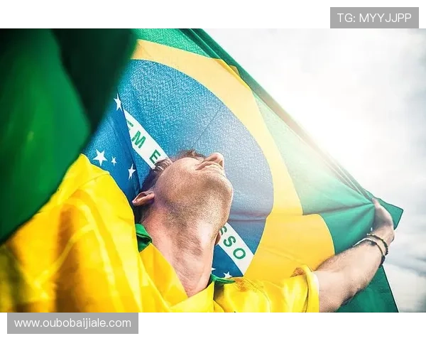 真人足球比赛中常见的策略与战术分析帮助你赢得比赛胜利